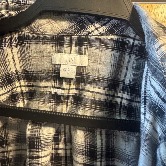 J. Jill button down - Picture 4 of 7